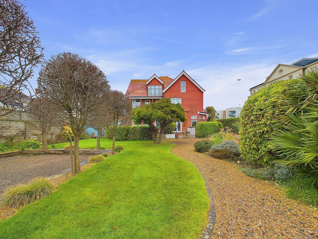 Additional image 16 of 3 bed penthouse to rentWest Parade, Worthing BN11