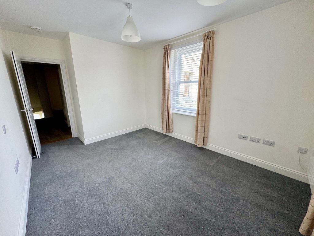 Additional image 11 of 1 bed flat to rentSt. Marks Road, St. Helier JE2