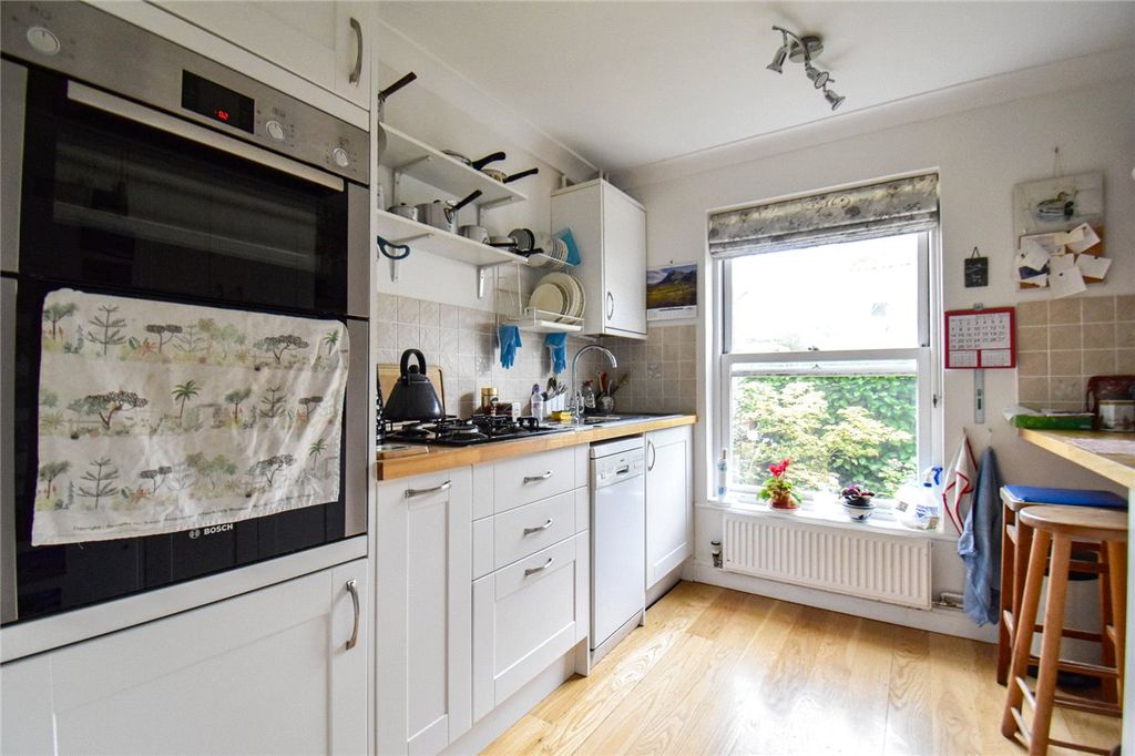 Additional image 2 of 3 bed terraced house to rentChedworth Street, Cambridge CB3