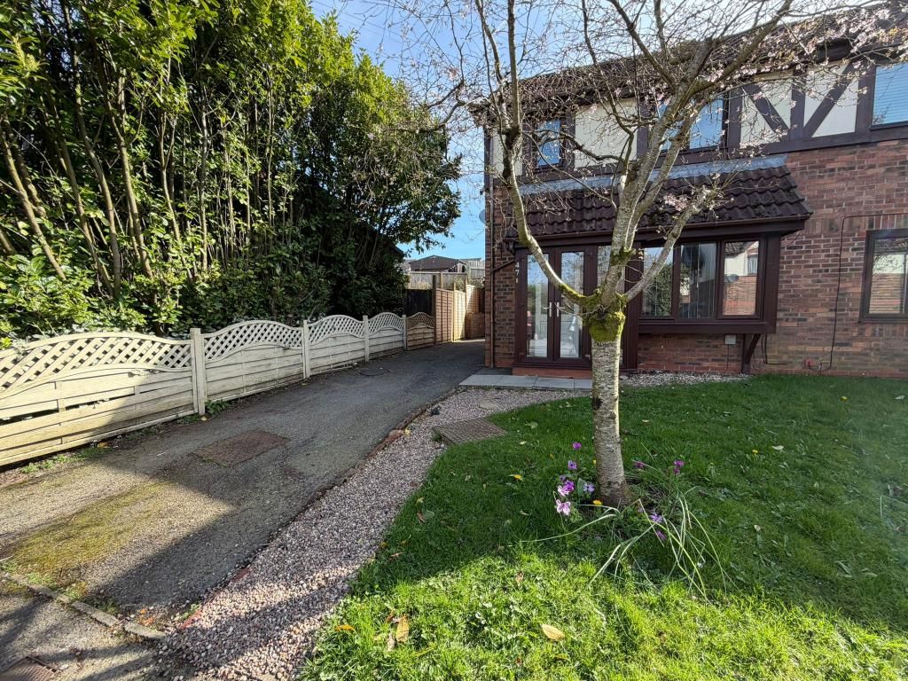 Additional image 3 of 3 bed semi-detached house to rent47 Clos Y Gelli, Llanelli, Carmarthenshire SA14