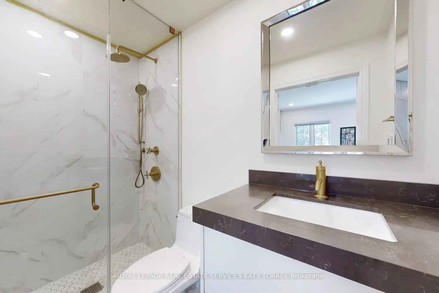 Additional image 11 of 21 Forest Heights Boulevard