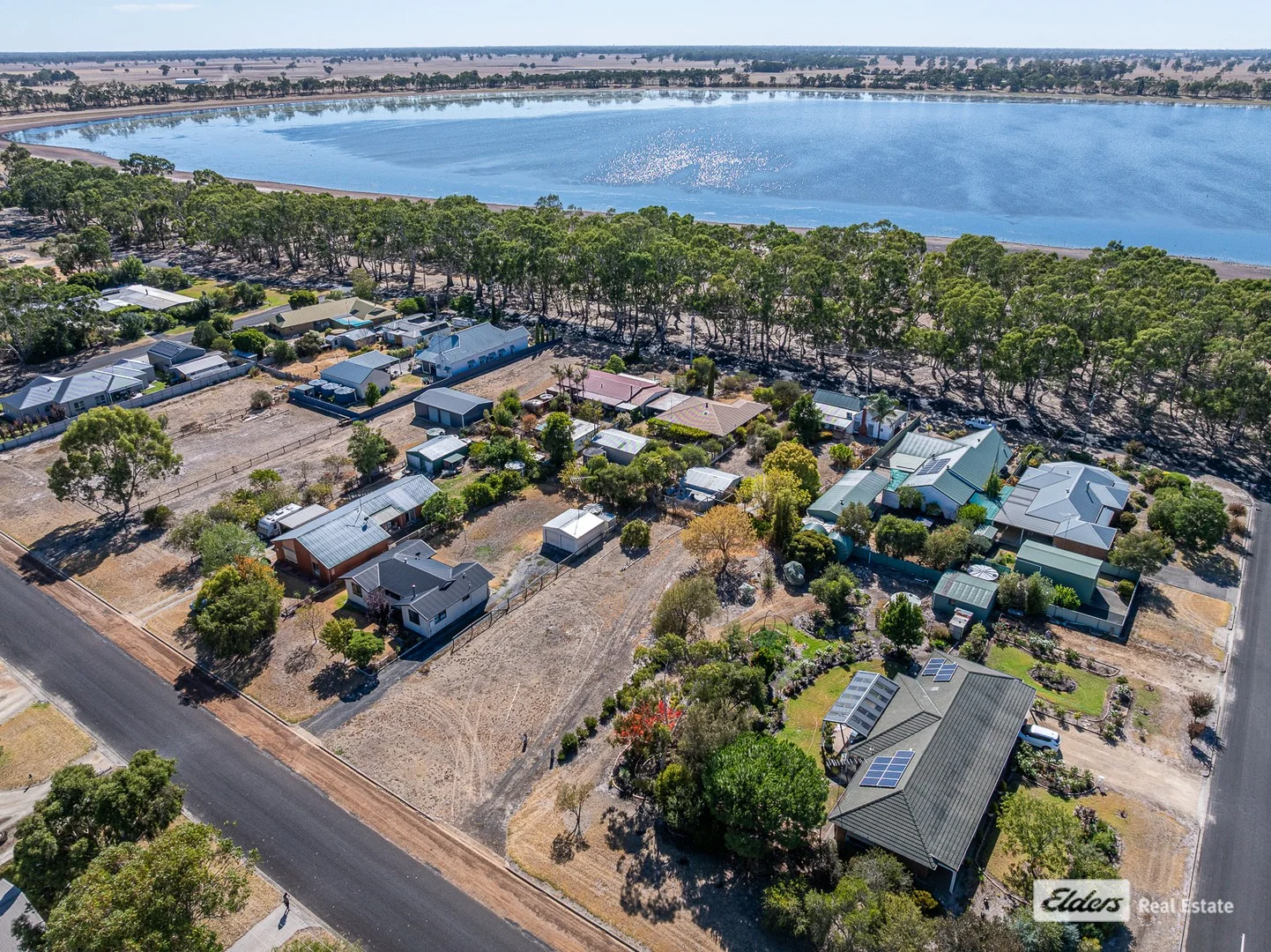 25 Wannon Avenue, Edenhope VIC 3318