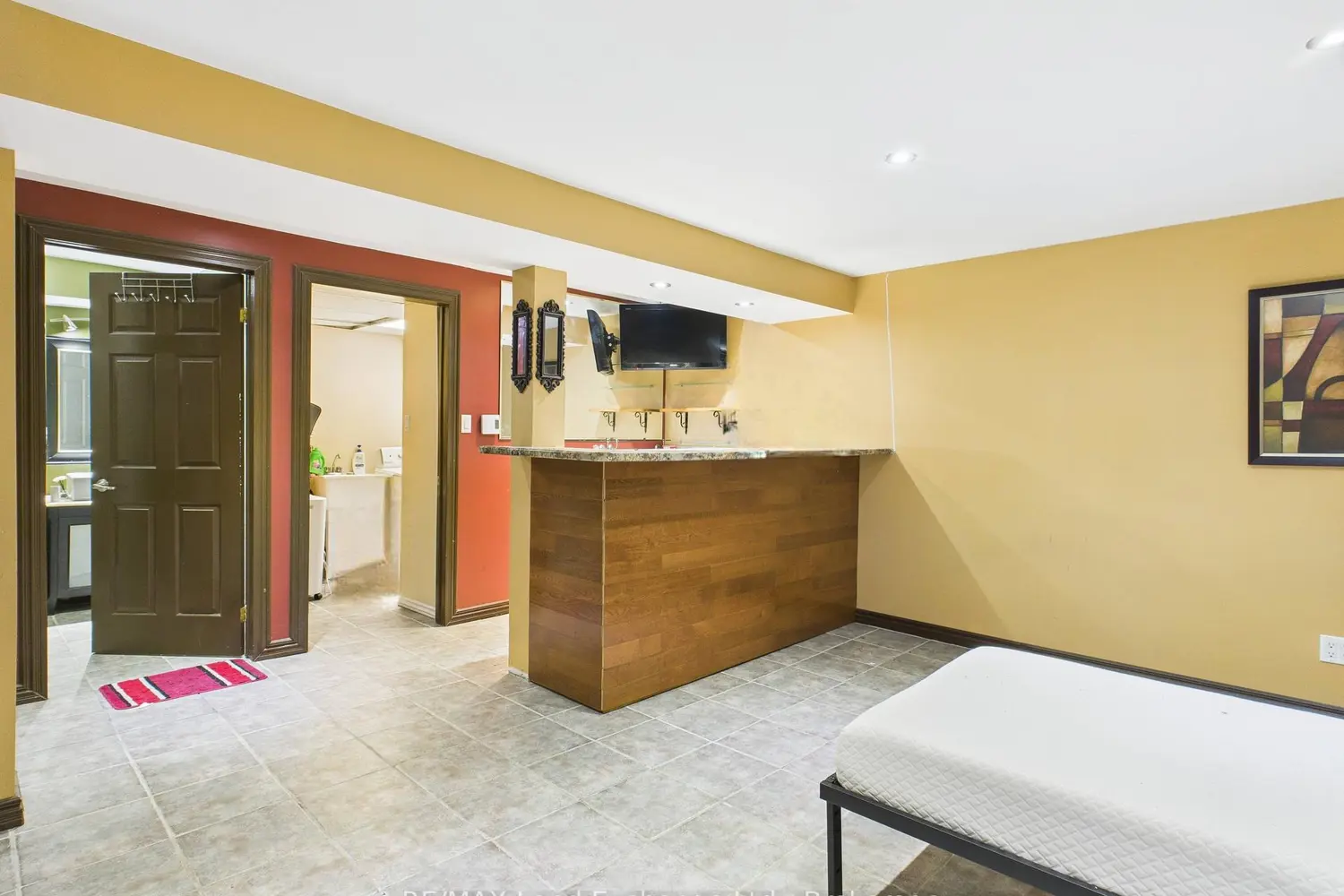 Additional image 10 of 850 Walsh Street 27