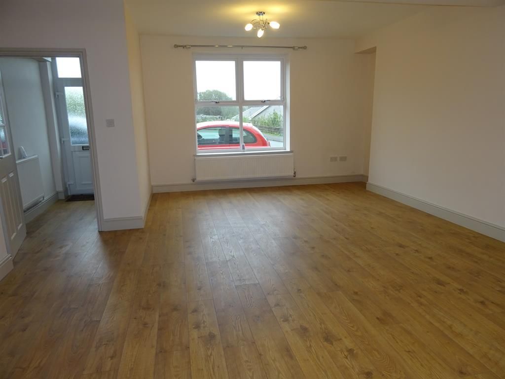 Additional image 5 of 3 bed semi-detached house to rentHigh Street, Heol-Y-Cyw, Bridgend CF35