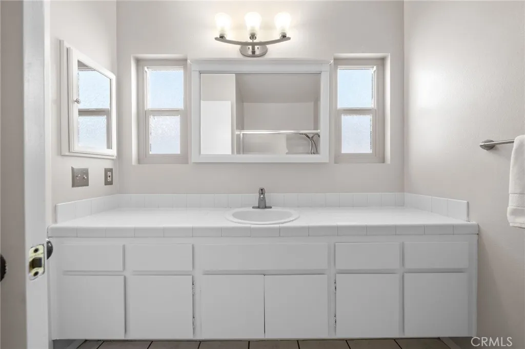 Additional image 46 of 1555 Northrim Court Unit 283, San Diego, CA 92111