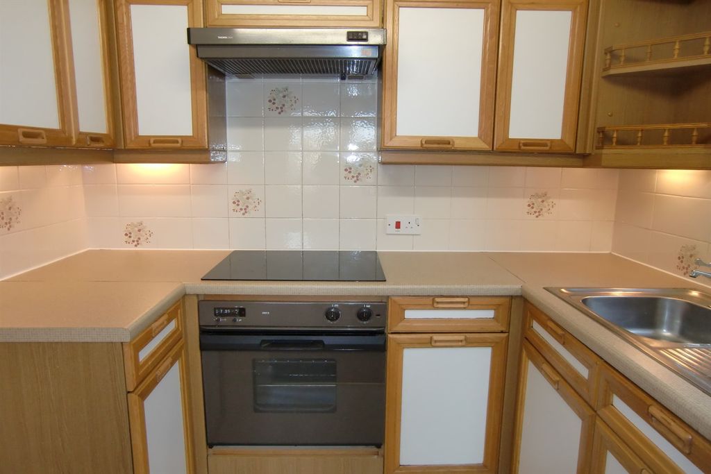 Additional image 5 of 1 bed flat to rentSwn-Y-Mor, Colwyn Bay LL29