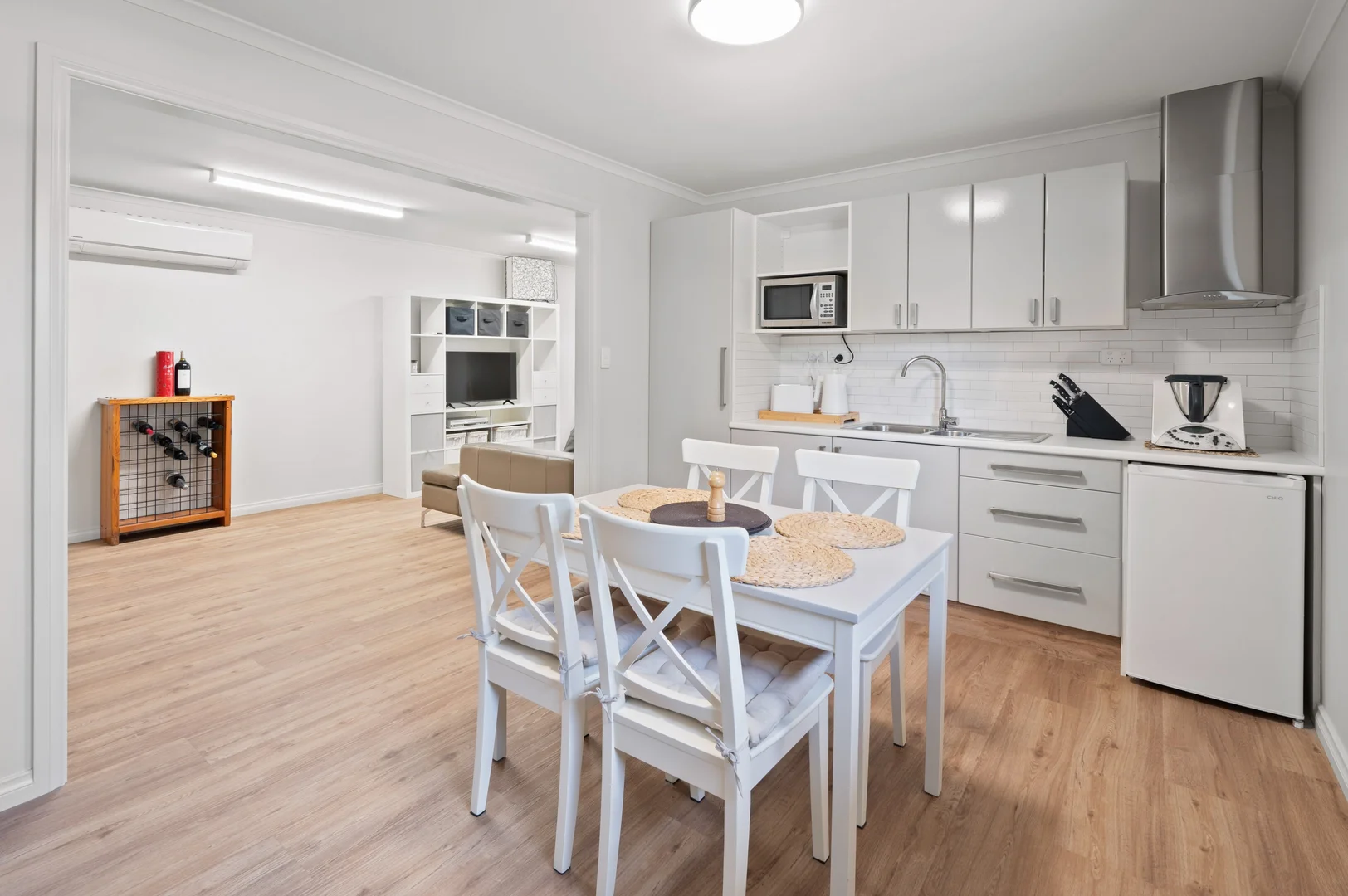 Additional image 23 of 3 & 3A Beach Road, Beachport SA 5280