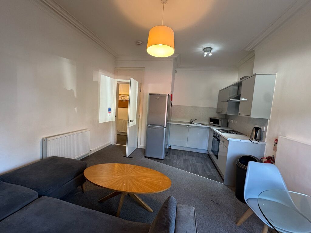 Additional image 3 of 2 bed flat to rentForth Street, Stirling, Stirlingshire FK8