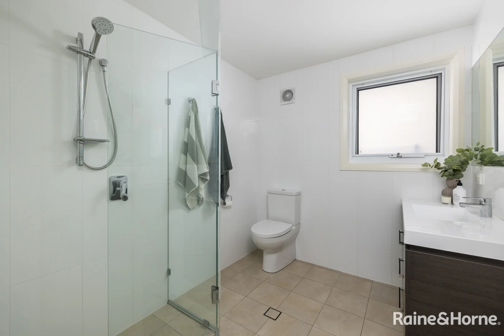 Additional image 34 of 32 Danalene Parade, Corlette NSW 2315