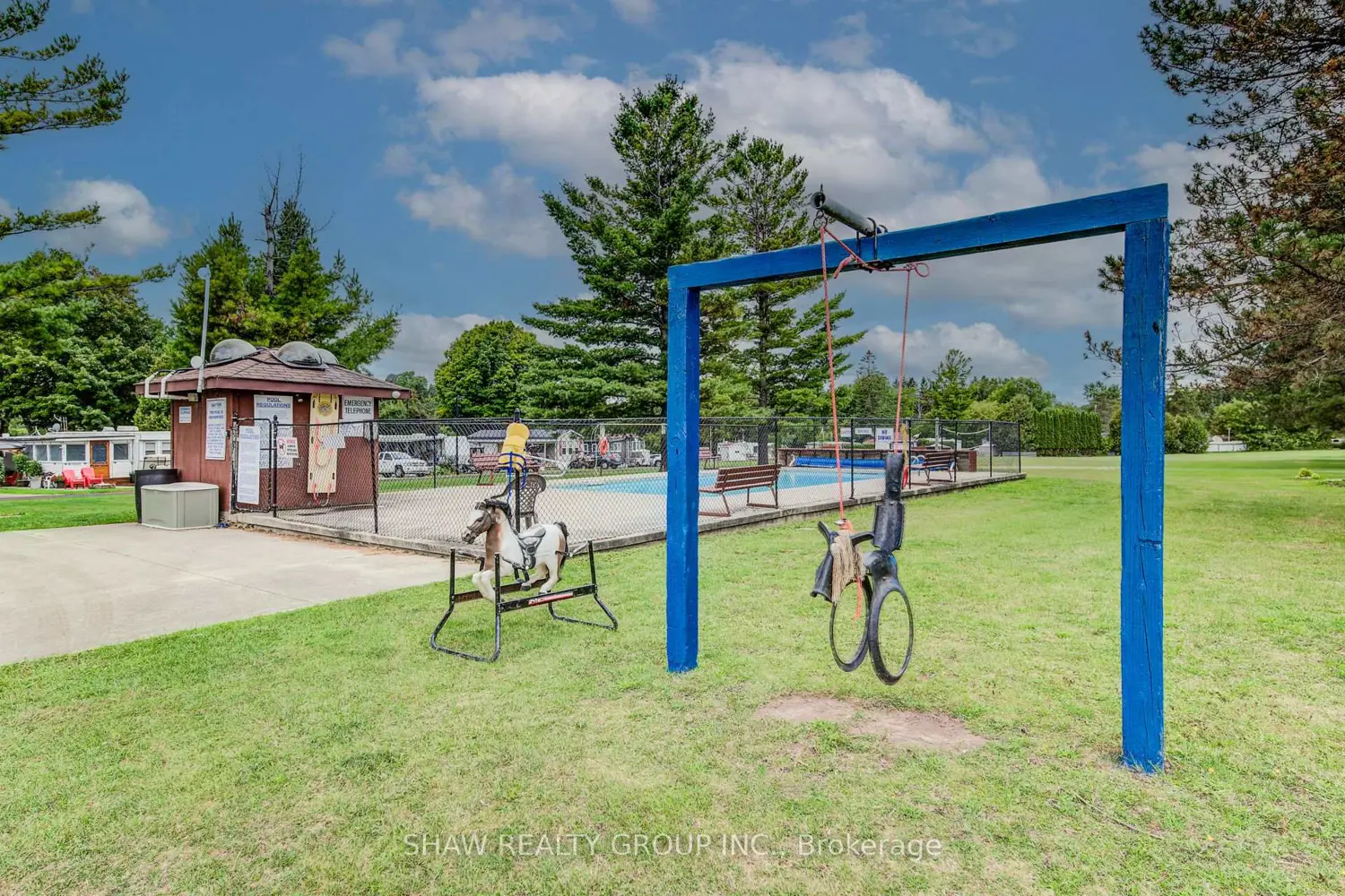 Additional image 12 of 691 Oak Crescent