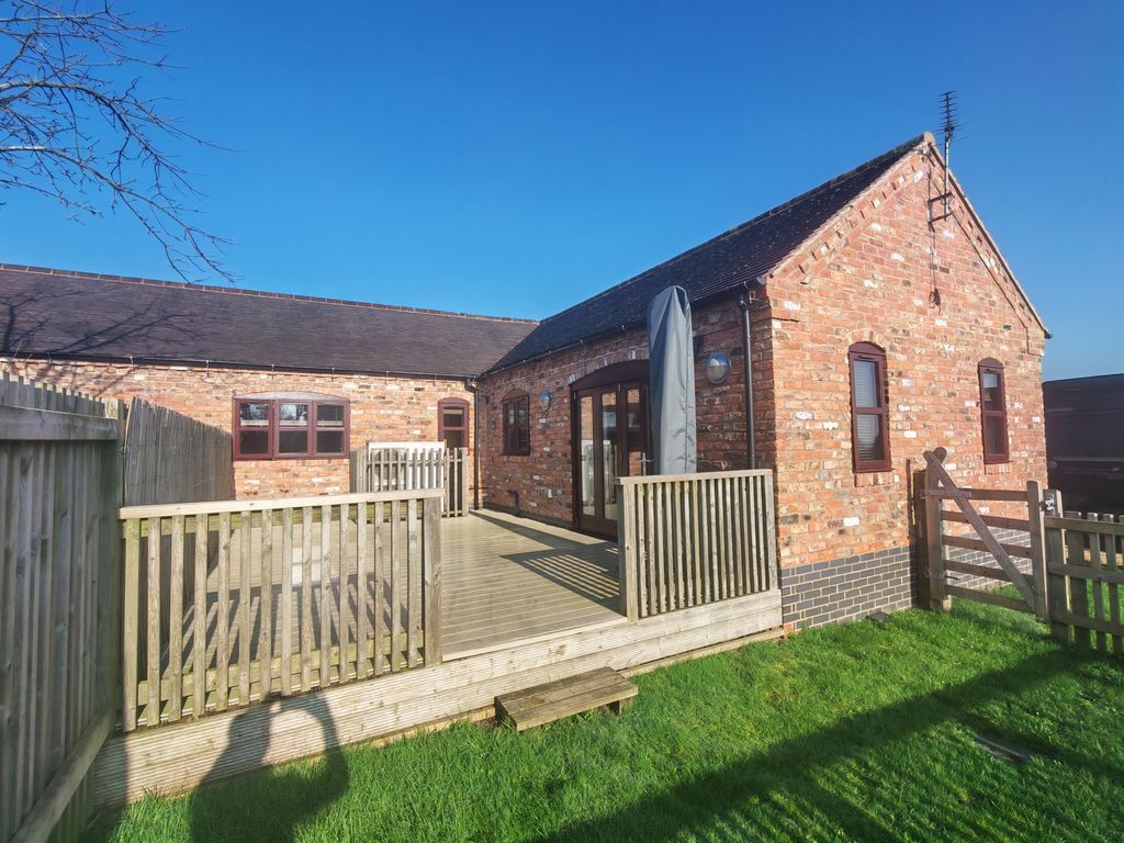2 bed flat to rentHadley End, Burton-On-Trent DE13
