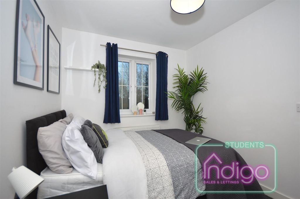 Additional image 13 of 5 bed property to rentChervil Close, Newcastle ST5