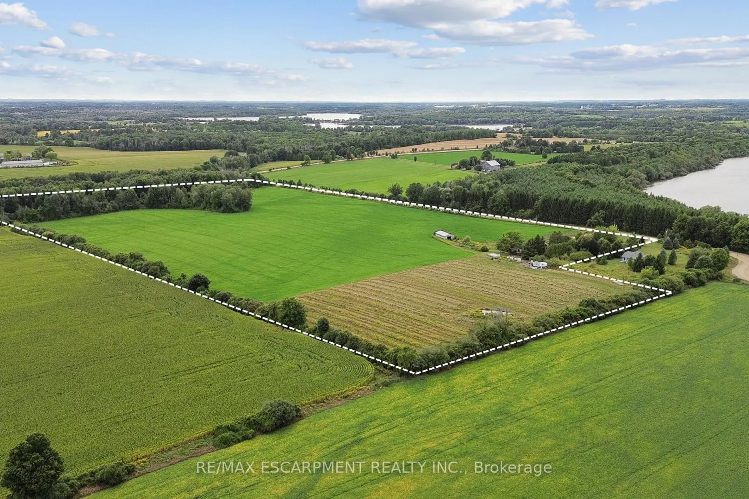 8033 Sideroad 10