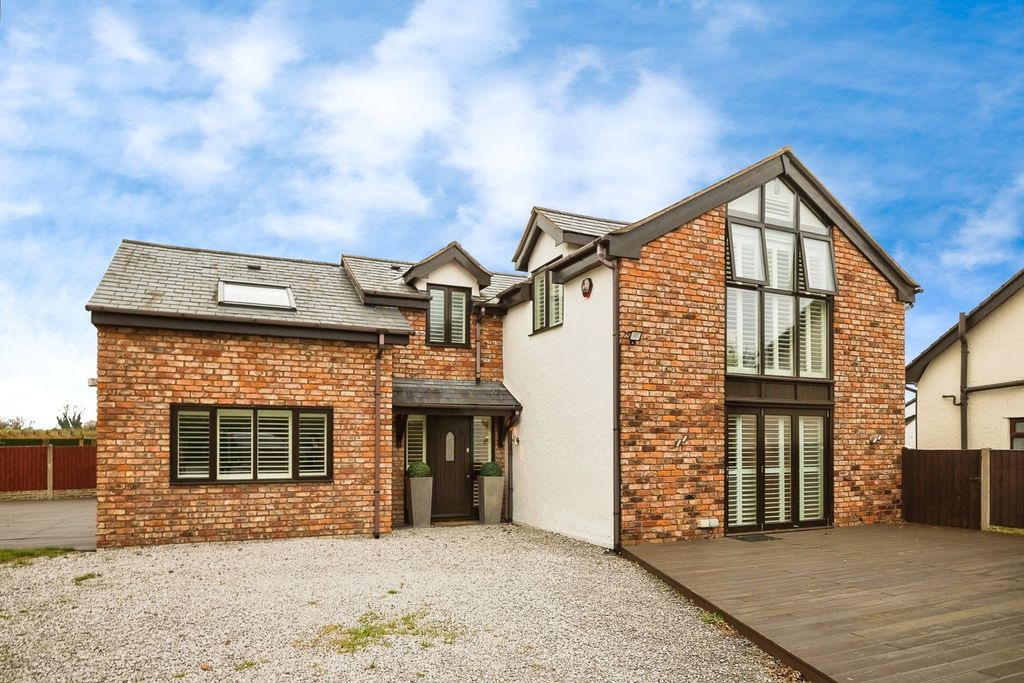 Additional image 3 of 4 bed semi-detached house to rentSealand Road, Sealand, Deeside, Flintshire CH5