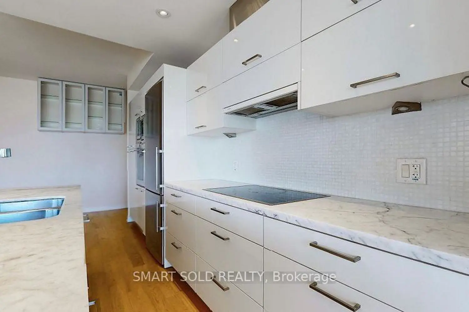 Additional image 5 of 90 Park Lawn Road 2608