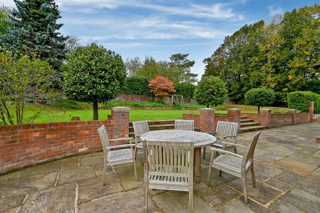 Additional image 15 of 6 bed detached house to rentChurch Road, Cookham, Maidenhead, Berkshire SL6