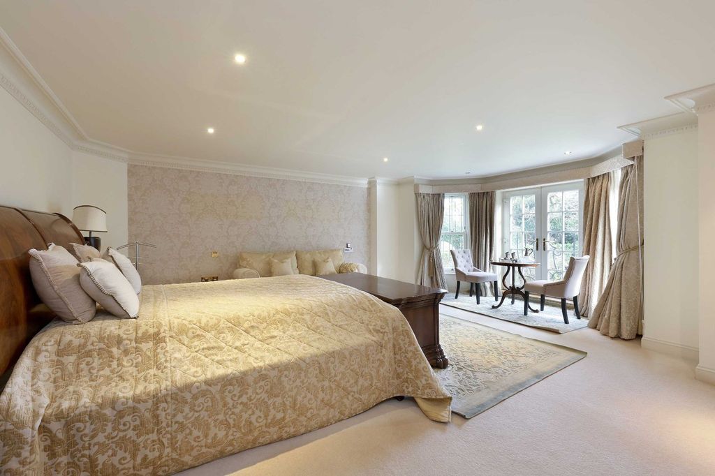 Additional image 16 of 8 bed detached house to rentDukes Kiln Drive, Gerrards Cross, Buckinghamshire SL9