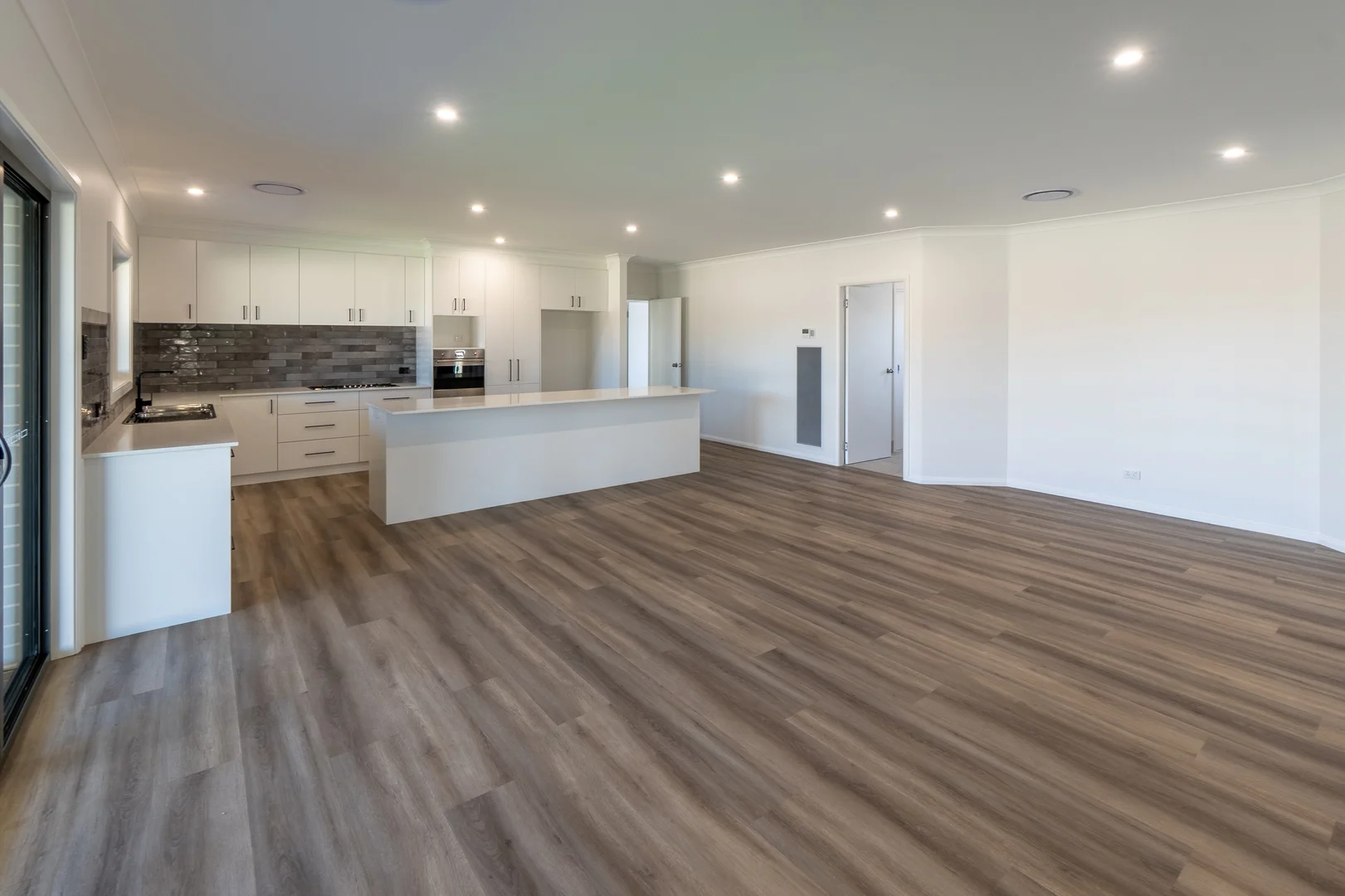 Additional image 7 of 14 Kingdon Drive, Coolamon NSW 2701