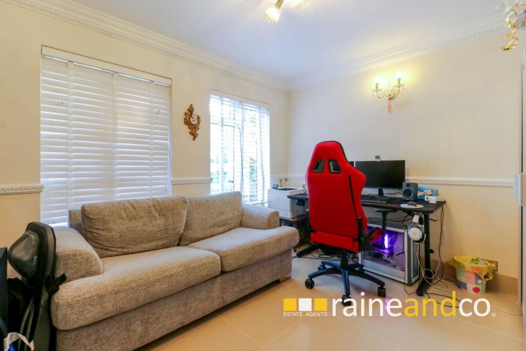 Additional image 40 of St Albans Road West, Hatfield