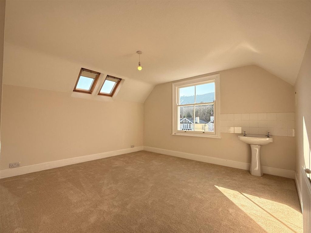Additional image 19 of 5 bed detached house to rentSt. Andrews Road, Malvern WR14