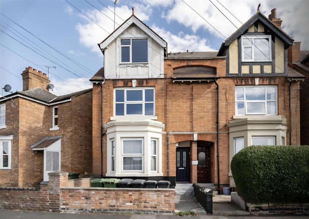 Additional image 2 of 1 bed flat to rentBurford Road, Evesham WR11