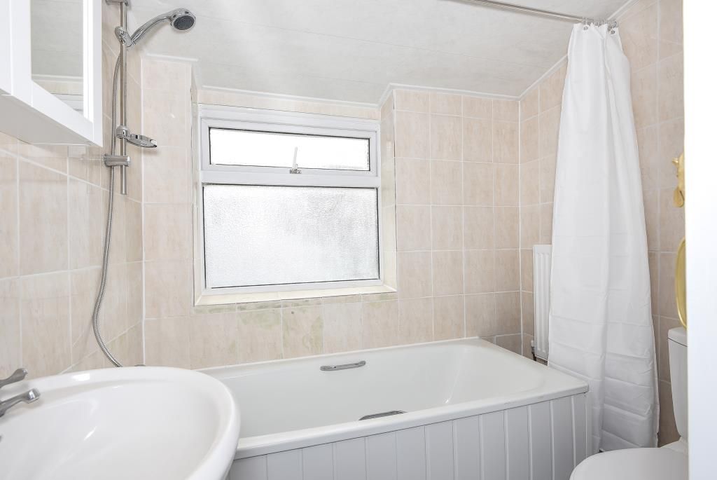 Additional image 10 of 3 bed terraced house to rentNewbury, Berkshire RG14