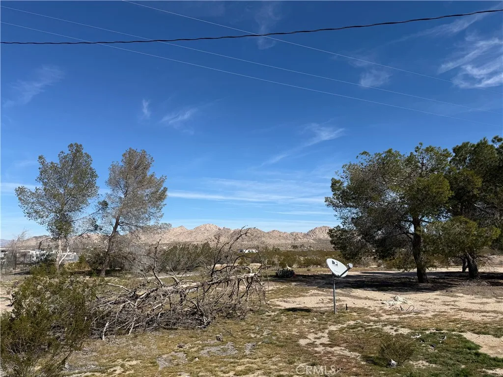 Additional image 31 of 10248 Cavetto Rd, Lucerne Valley, CA 92356