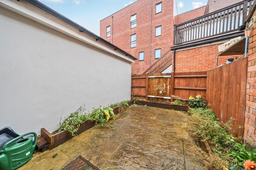Additional image 15 of 2 bed flat to rentNewbury, Berkshire RG14