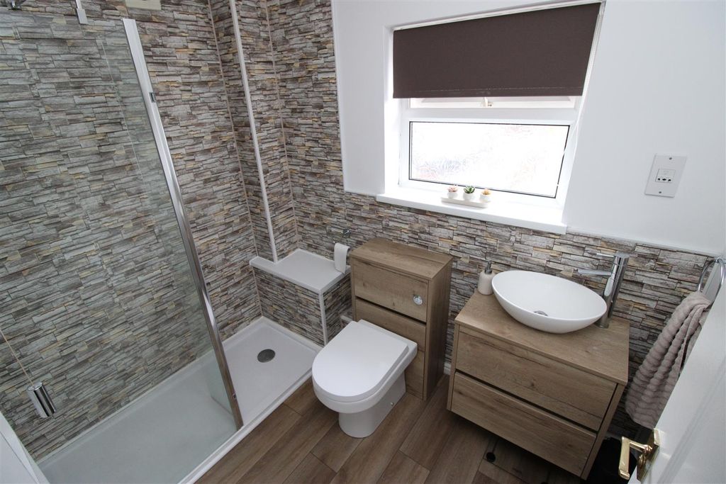 Additional image 10 of 3 bed detached house to rentClos Y Graig, Bargoed CF81