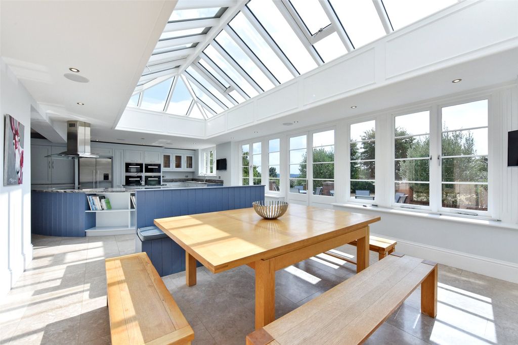Additional image 2 of 6 bed detached house to rentChurch Road, Cookham, Maidenhead, Berkshire SL6