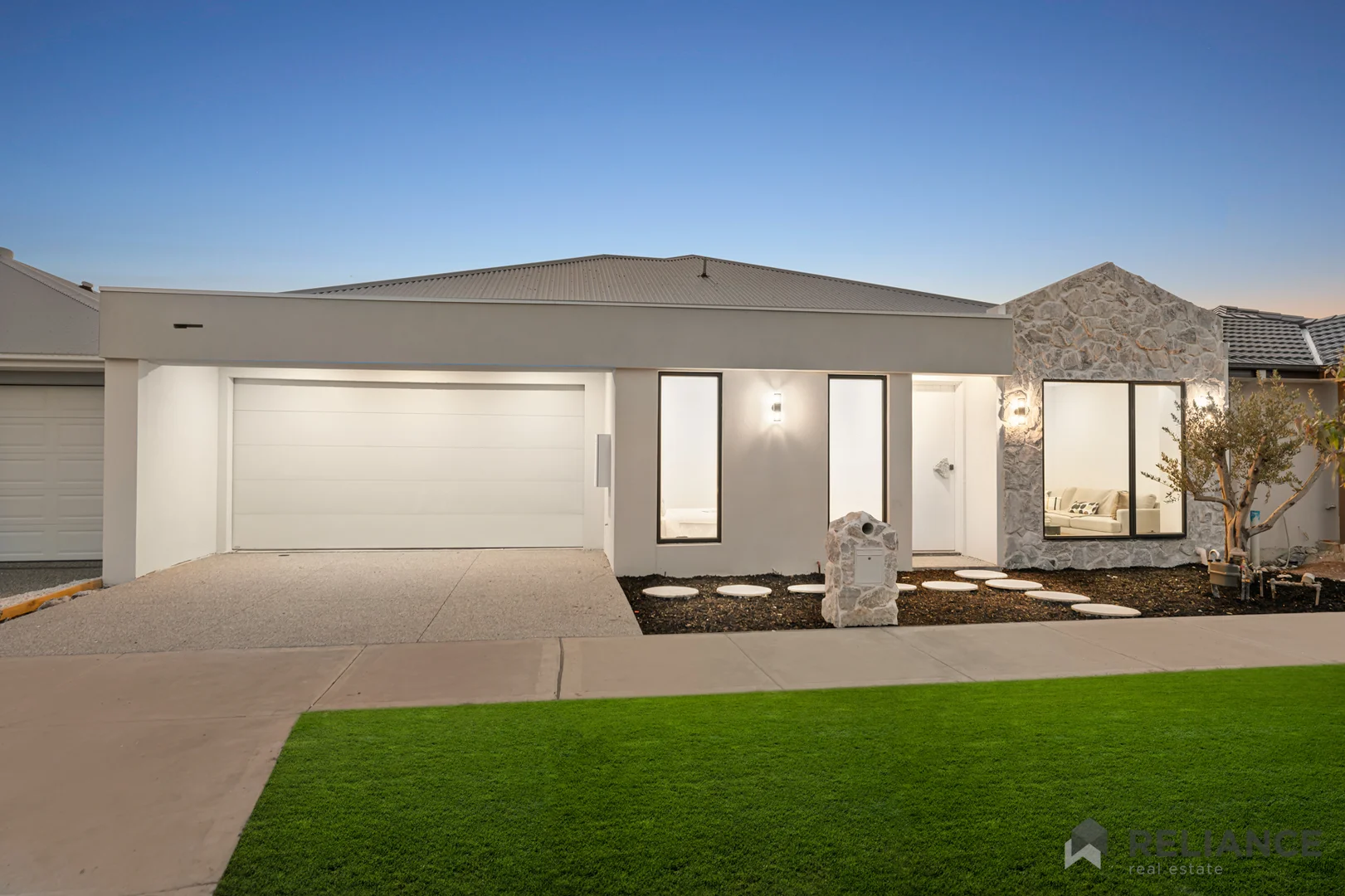 Additional image 2 of 24 Thyme Crescent, Fraser Rise VIC 3336