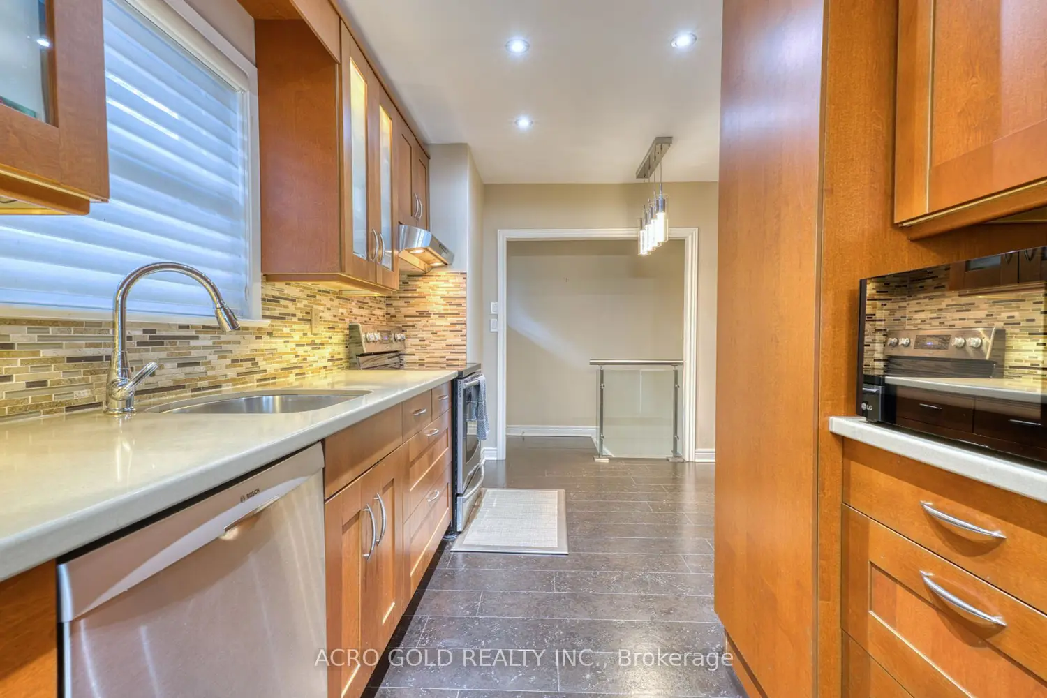 Additional image 13 of 10 Kennebec Crescent