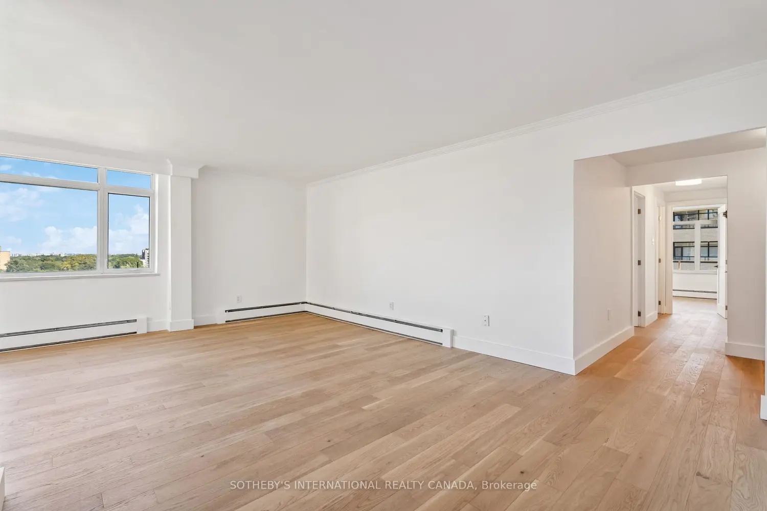 Additional image 4 of 581 Avenue Road 1005