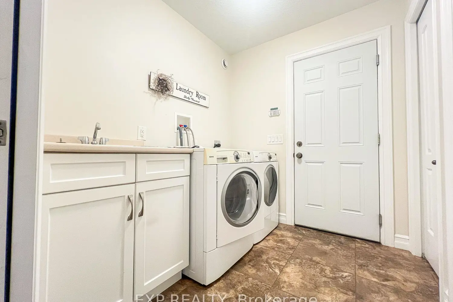 Additional image 5 of 1132 Mcclure Crescent