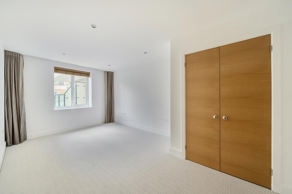 Additional image 14 of 3 bed flat to rentStrand Drive, Richmond TW9