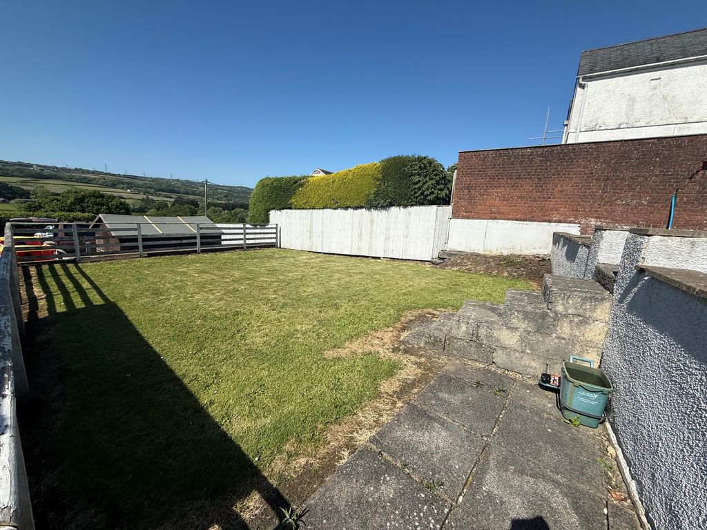 Additional image 10 of 3 bed property to rentHeol Llanelli, Llanelli SA15