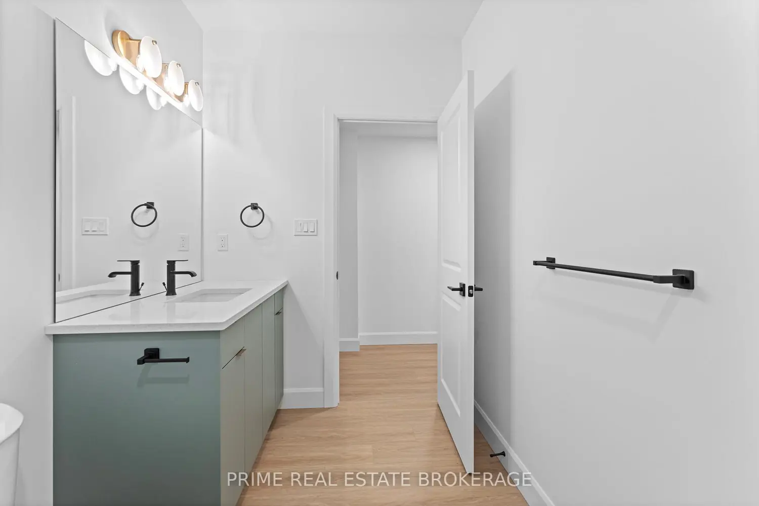 Additional image 11 of 110 Coastal Crescent 1