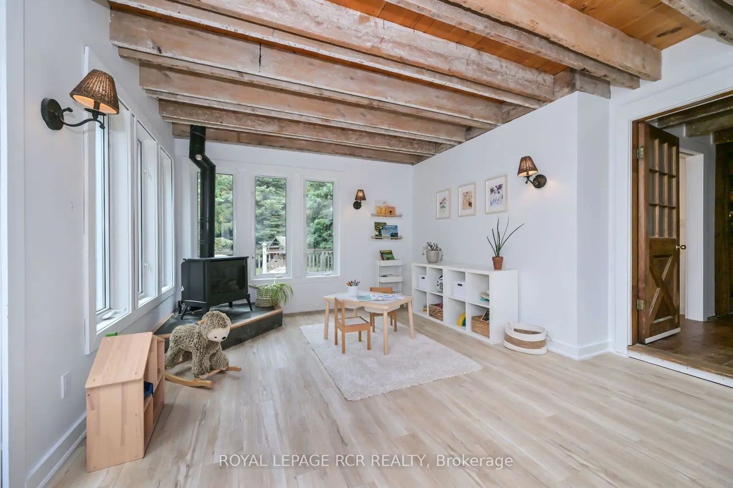 Additional image 7 of 1762 Queen Street