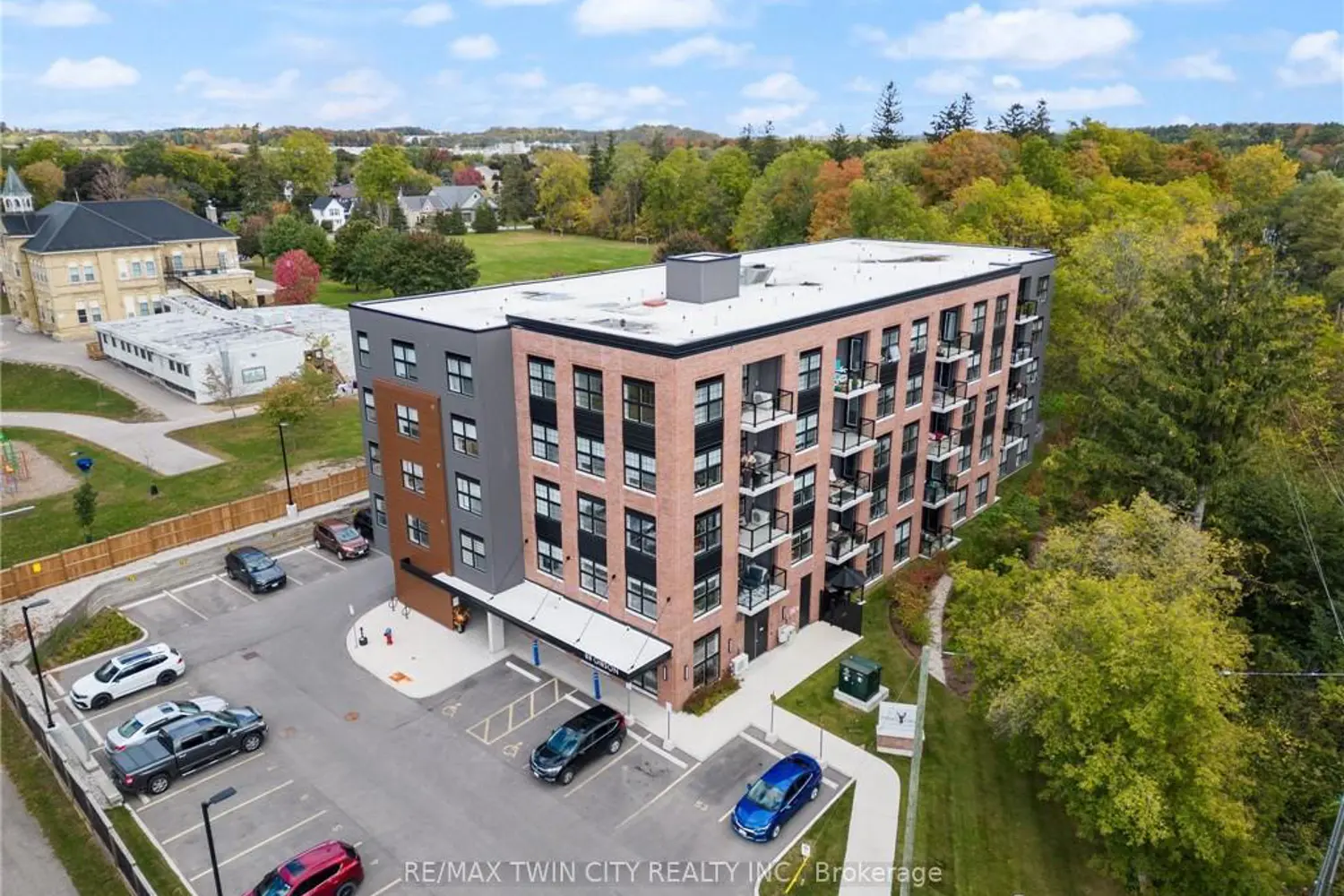 Additional image 19 of 88 Gibson Street 209