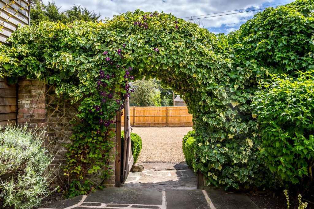 Additional image 41 of 4 bed detached house to rentThe Haven, Rudgwick, Billingshurst, West Sussex RH14