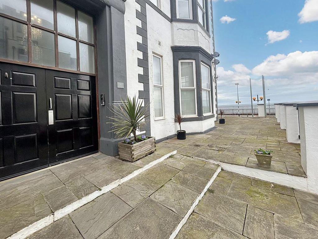 Additional image 3 of 4 bed flat to rentEsplanade, Whitley Bay NE26