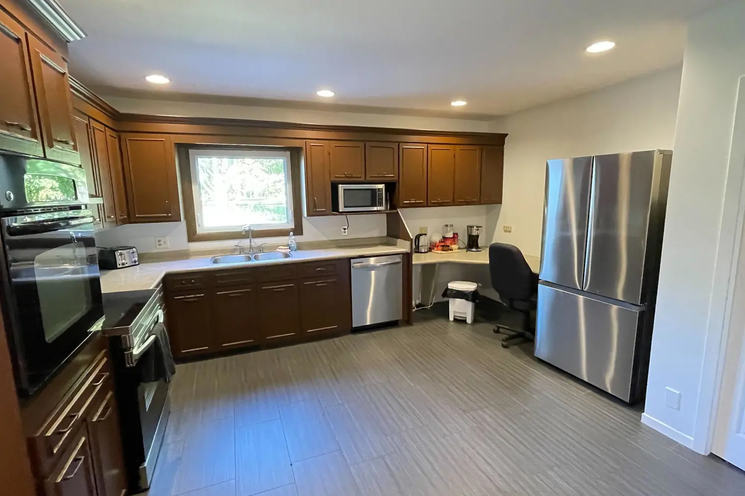 Additional image 10 of 335 Robson Road