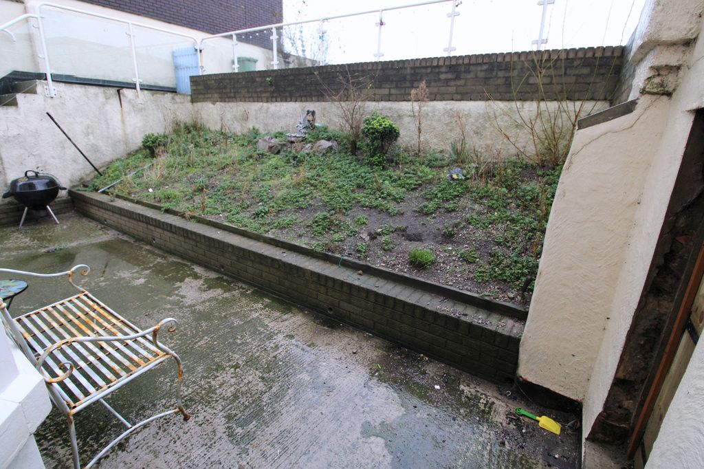 Additional image 9 of 1 bed flat to rentGlan Y Don Ltd, 39 East Parade, Rhyl, Denbighshire LL18