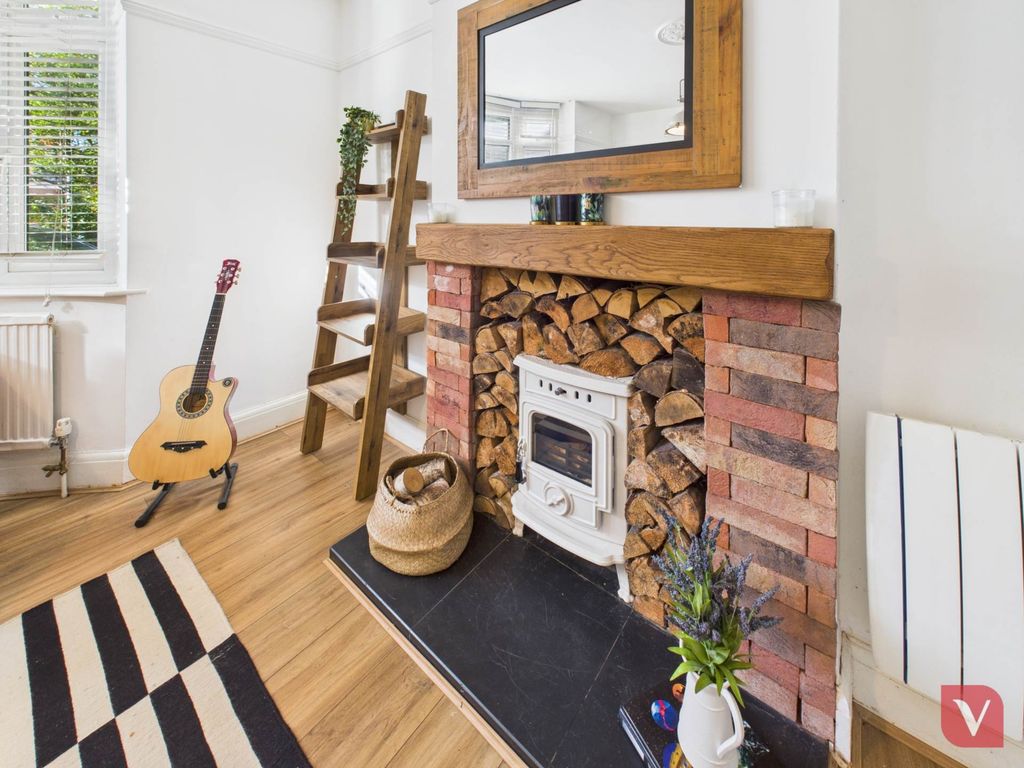 Additional image 29 of 5 bed property to rentCompton Avenue, Luton LU4