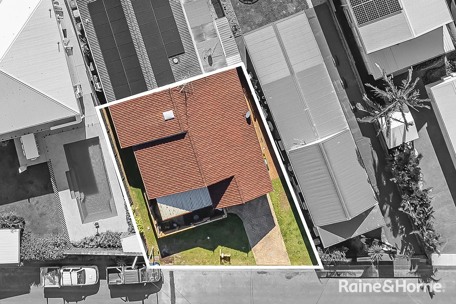 Additional image 11 of 10 Marks Parade, Marks Point NSW 2280