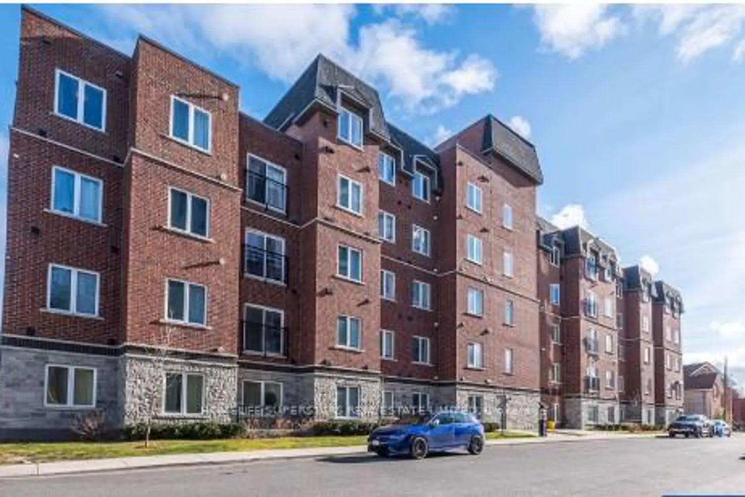 Additional image 2 of 501 Frontenac Street 104