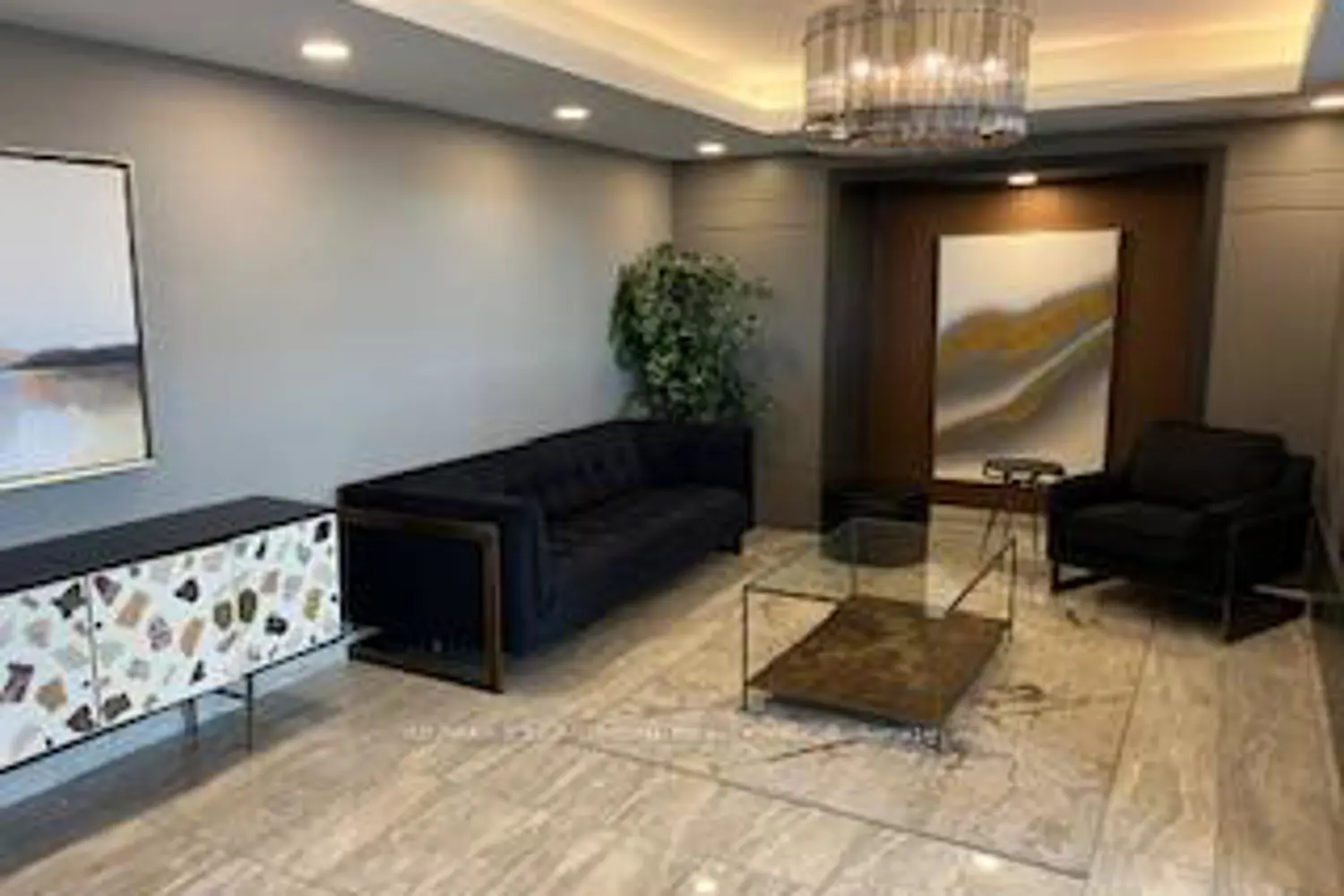 Additional image 10 of 5055 Greenlane Road 424