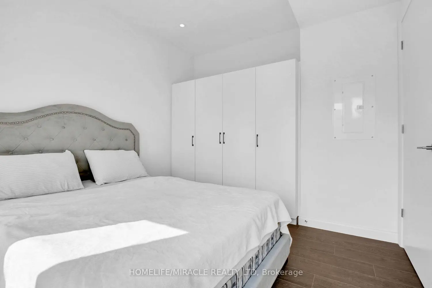 Additional image 9 of 741 King Street 401