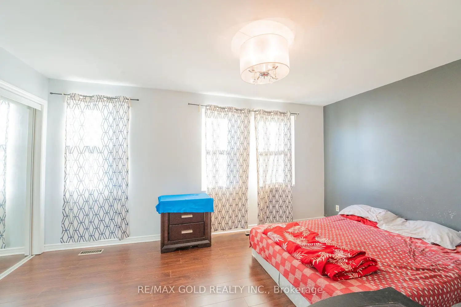 Additional image 13 of 900 Central Park Drive 107