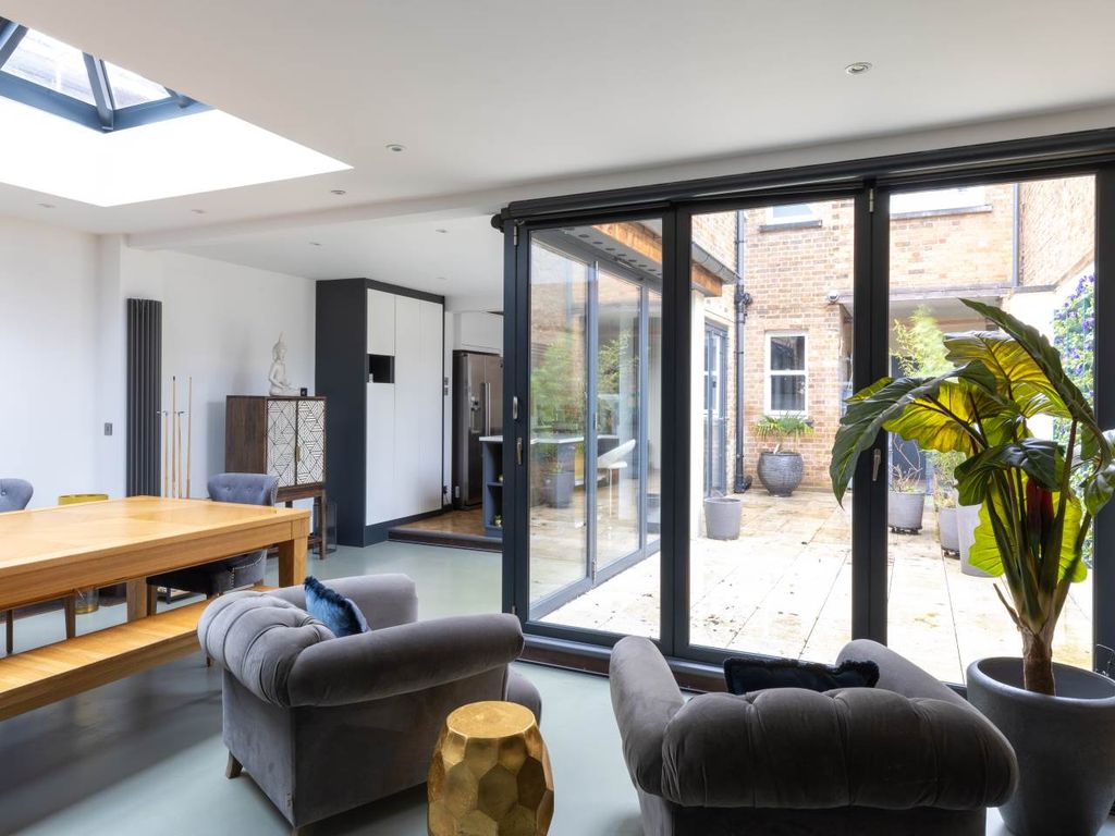 Additional image 12 of 4 bed property to rentGalvin House, Springfield Road, Windsor SL4